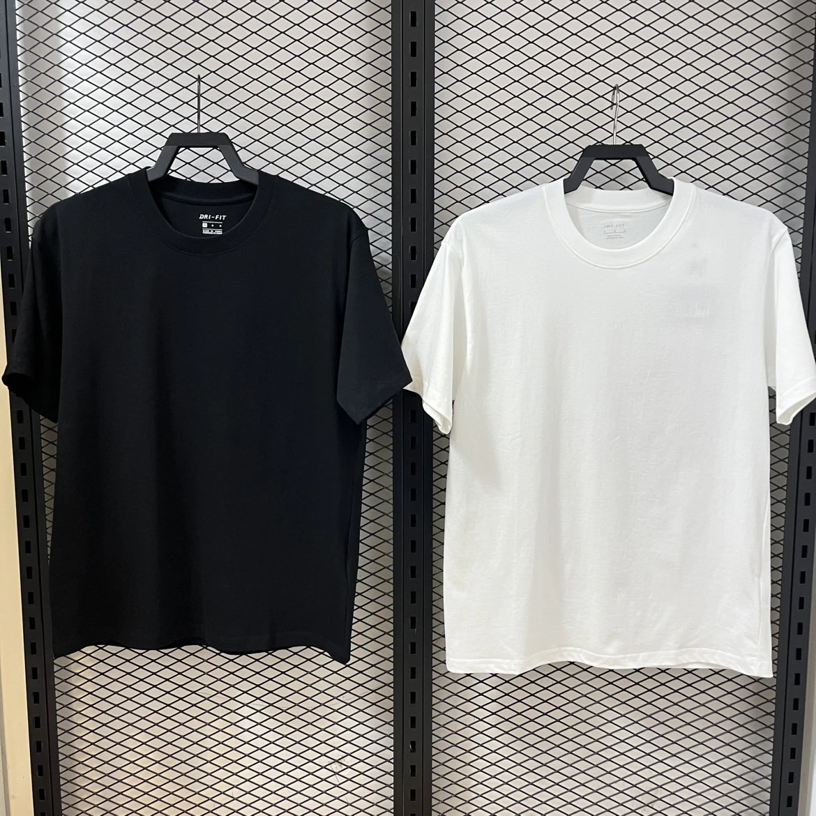 Summer New Arrival Men's Pure Cotton Crew Neck Casual Comfortable Breathable Essential Short Sleeve T-Shirt