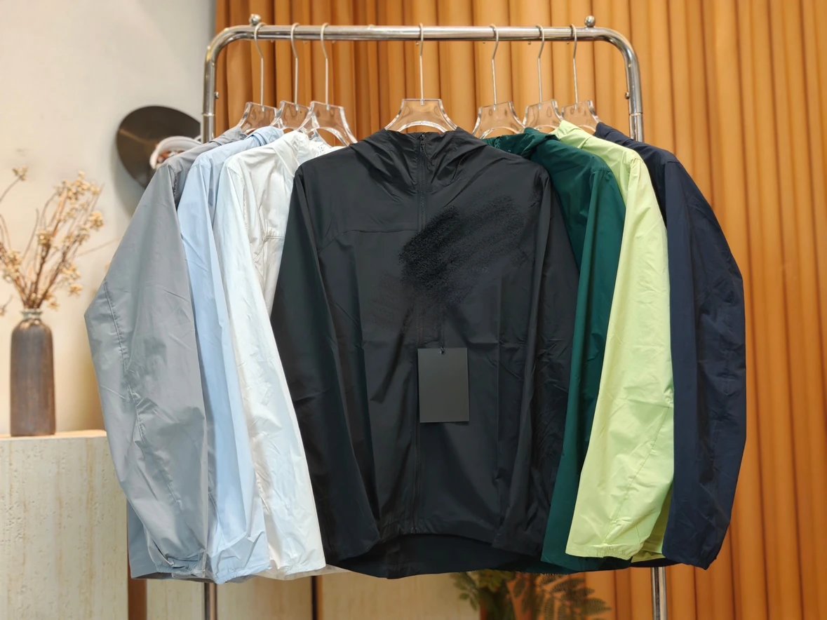 【 TZ version 】 Squamish Hoody fan case (note: no return after removing the hang tag)