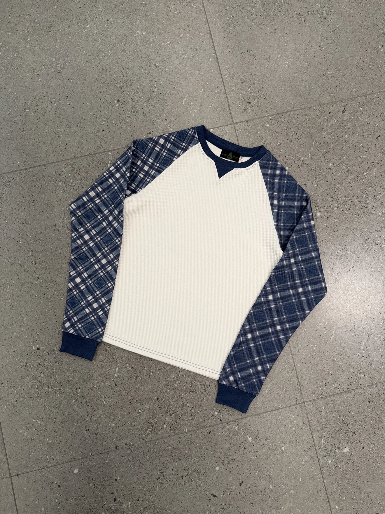 Evergreen Ridge Long Sleeve Raglan White Blue Plaid Casual Top