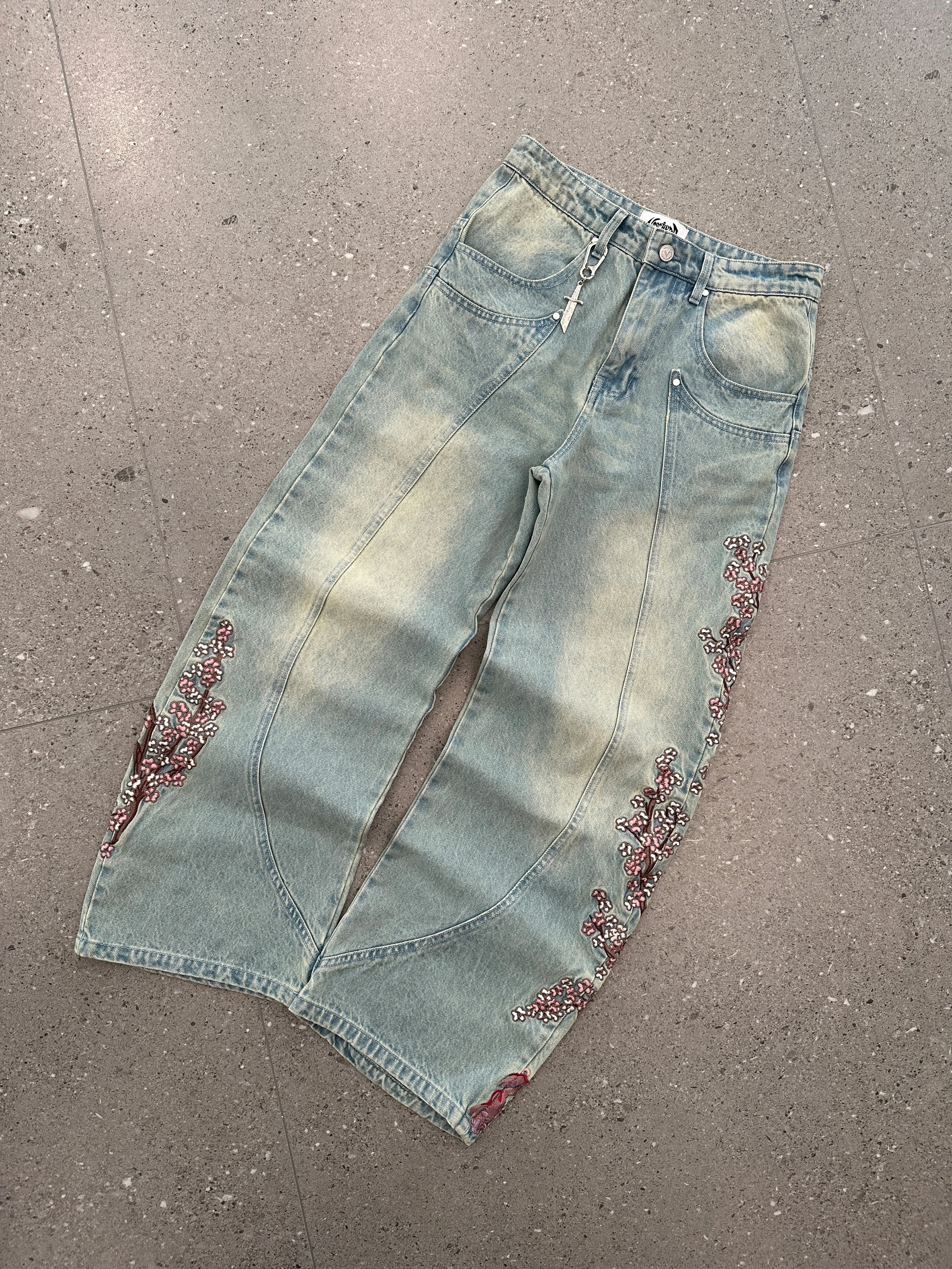 Vescartees Jeans Knight Embroidery
