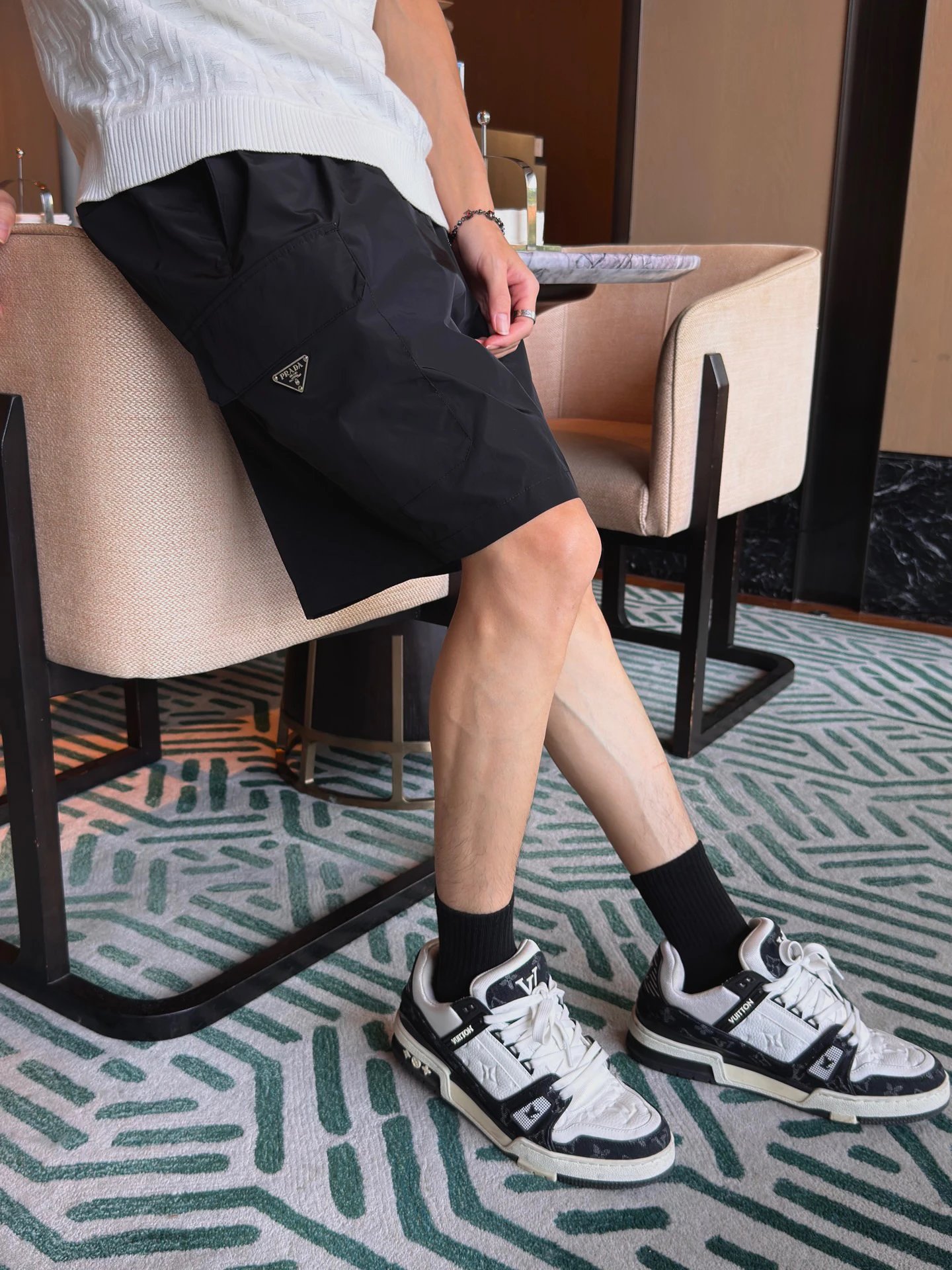 [First Round Blockbuster New Release] PRD Triangle Logo Drawstring Straight-Leg Nylon Cargo Shorts