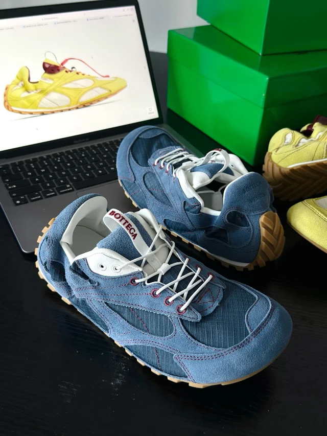 Bottega Veneta Sneakers Orbit Flash suede and mesh quick-lace product detail image 5