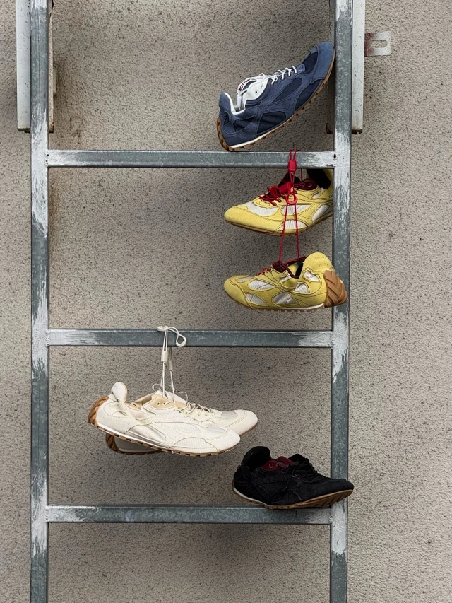 Bottega Veneta Sneakers Orbit Flash suede and mesh quick-lace product detail image 20