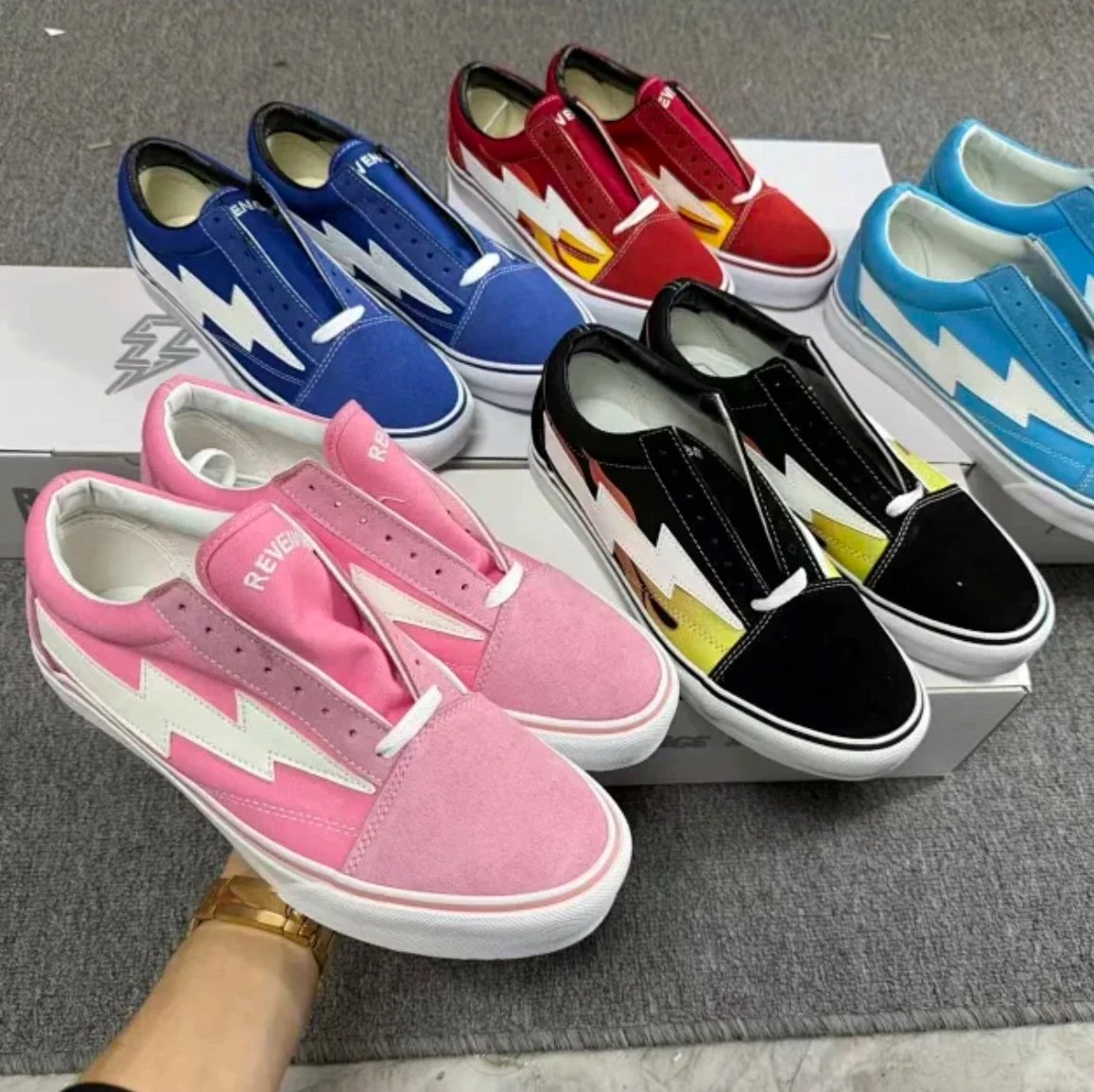 Revenge Storm Sneakers Multicolor Canvas Slip-On Sneakers Skateboard Shoes