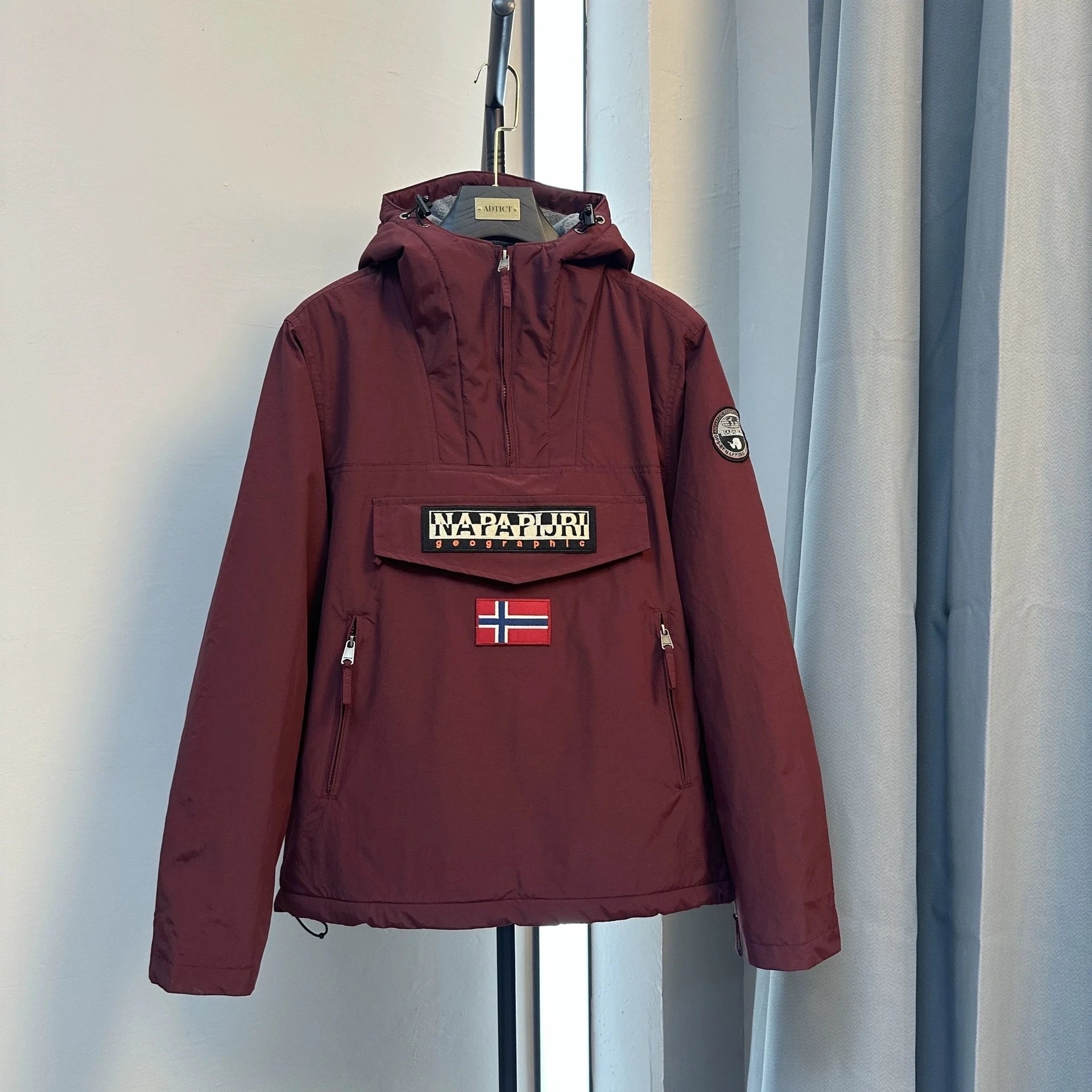 wine red