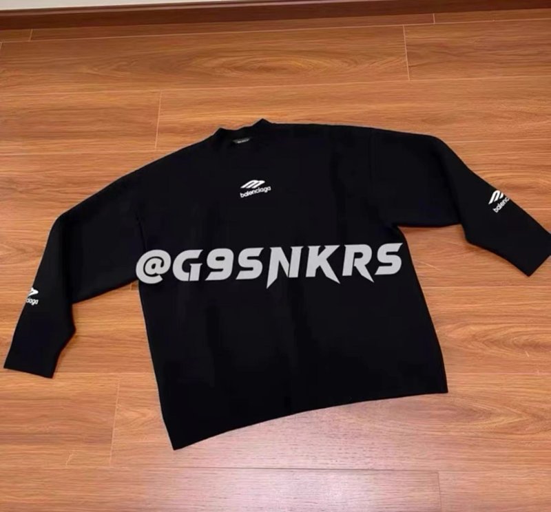 Sweater from Yin Kuang's Shop