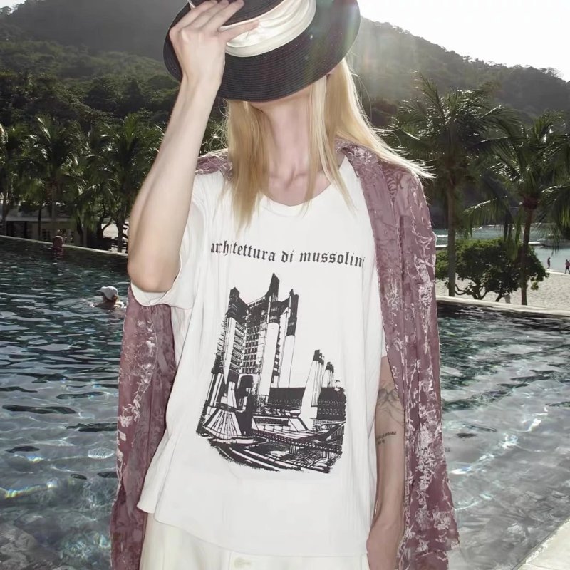 Tee from Yin Kuang's Shop