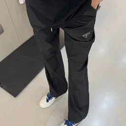 thumbnail for ⚠️【现货秒发 24h物流】 市面最高版本P家三角微喇弯刀西裤 三标齐全 薄款冰丝速干面料 钢标带凹凸感 修身显瘦 版型百搭好看 男女同款 轻奢必备休闲西裤 区别市面低版本