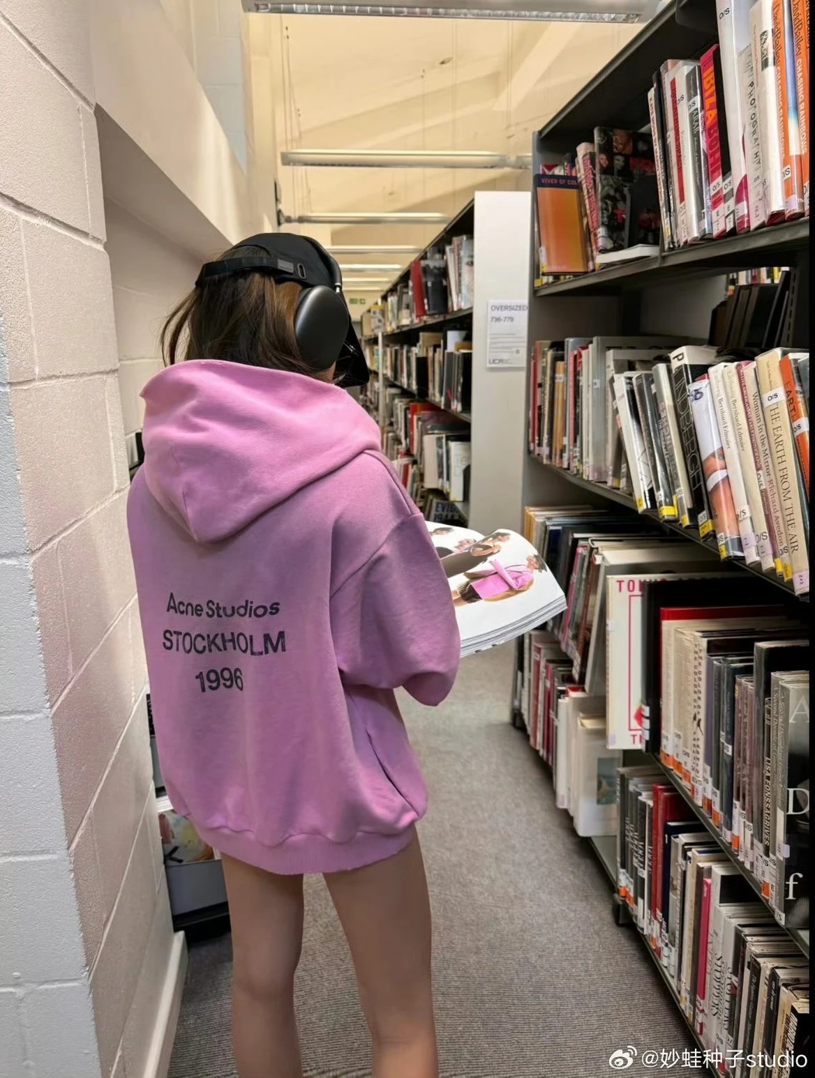 Bulbasaur Presents Non-AC Independent Style 1996 Cherry Blossom Pink Hoodie 89% Cotton 11% Polyester Nubby Back Fabric/Surface Pilling Style/Screen Print/Eco Wash