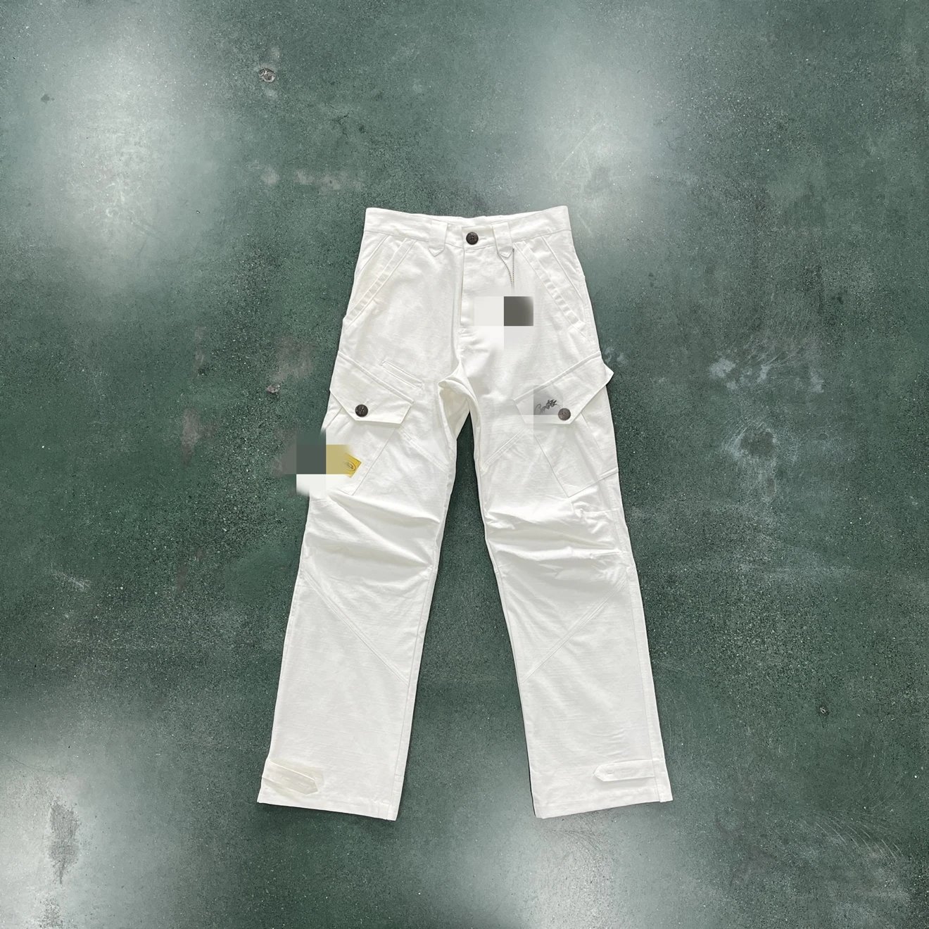 White diagonal pocket work pants