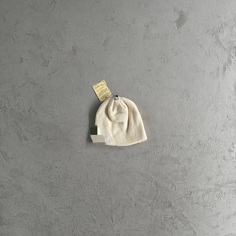 39¥ Side embroidered cold hat