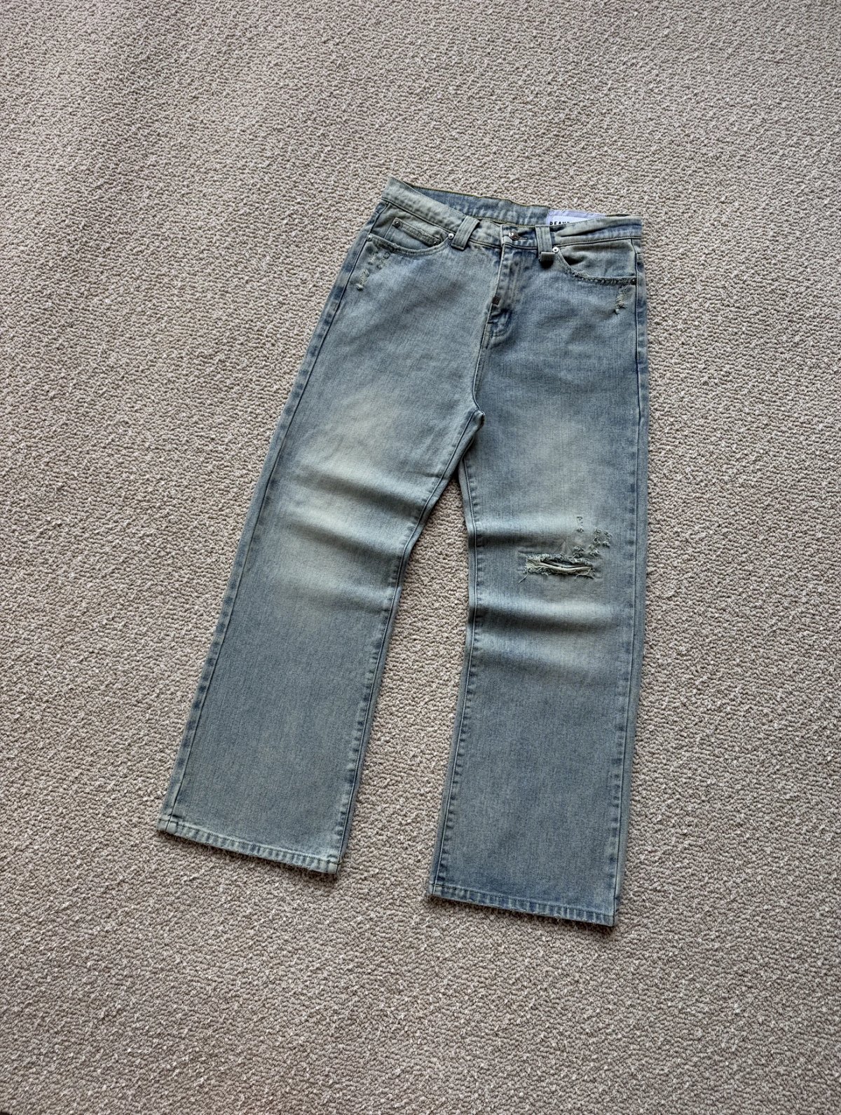 REA Tapered Cut Jeans TM1053100327886 (15-Day Pre-Sale)