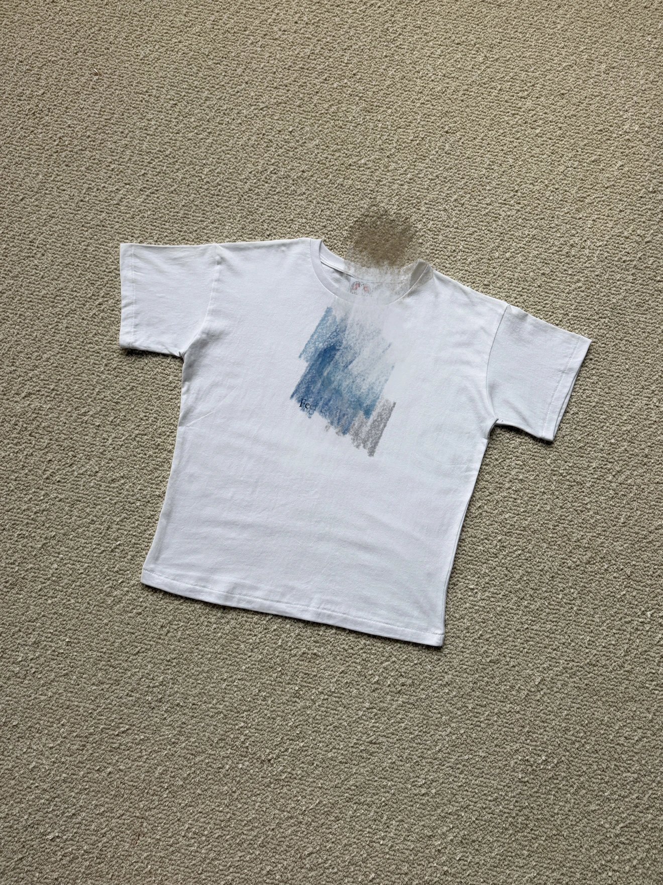 Yuremane T-shirt Feel Different