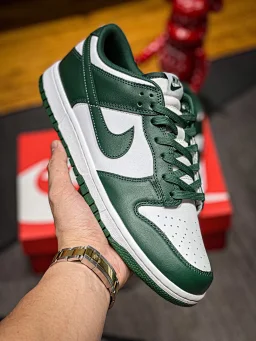 thumbnail for 🔑N528450 [Pure original level NK Dunk Low "Team Green" white and green] The original last creates a perfect shoe shape. The cleanliness of the electric embroidery process leather is cut clean without any rough details. Perfect DD1391-101 Size: 36 36.5