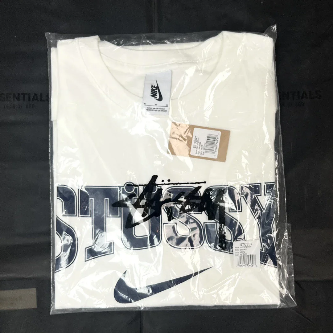 The original Stussy Nike Los Angeles co-branded short-sleeved Stussy originated from the surfing res