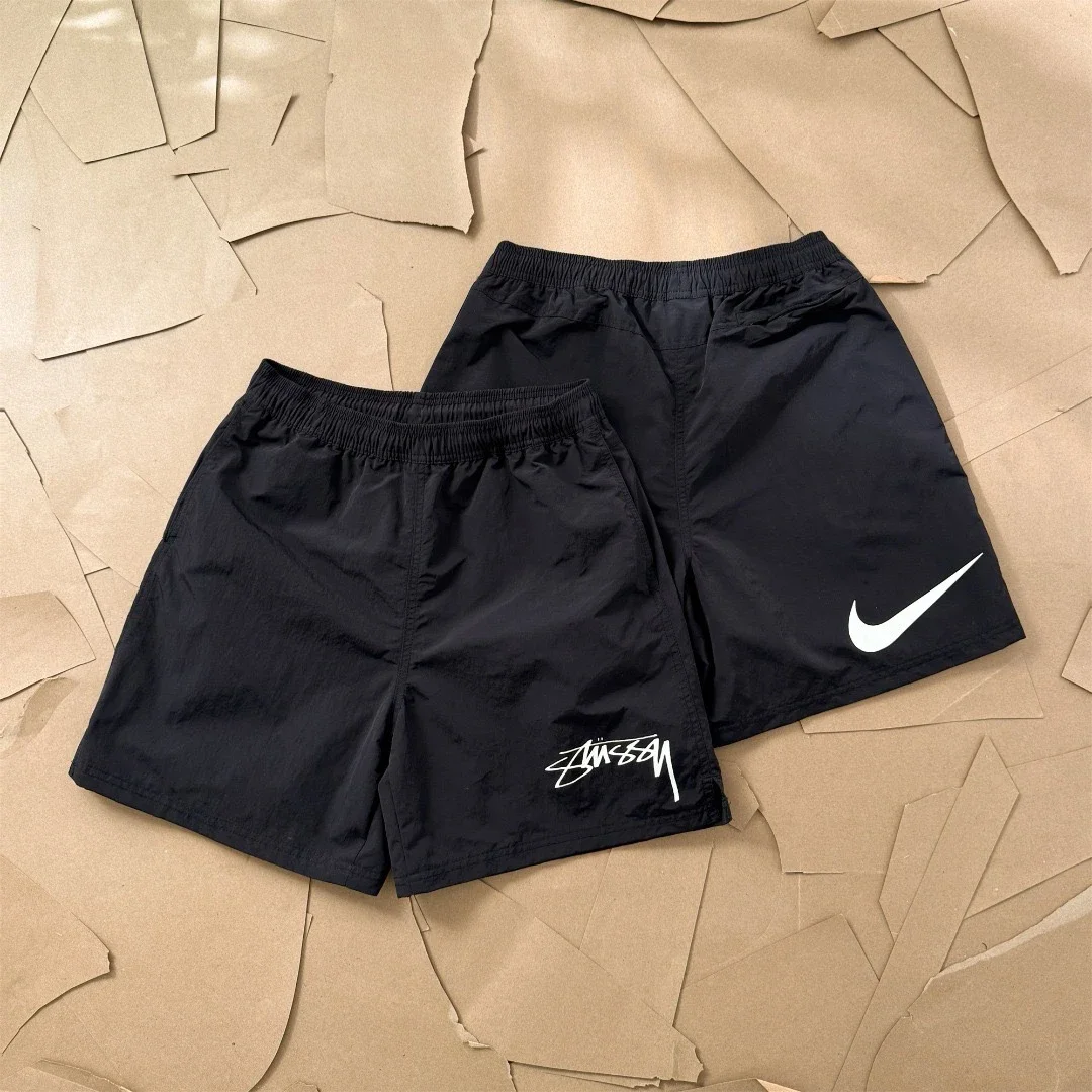 Original production Stussy x Nike joint classic Logo printed three-quarter shorts quick-drying beach