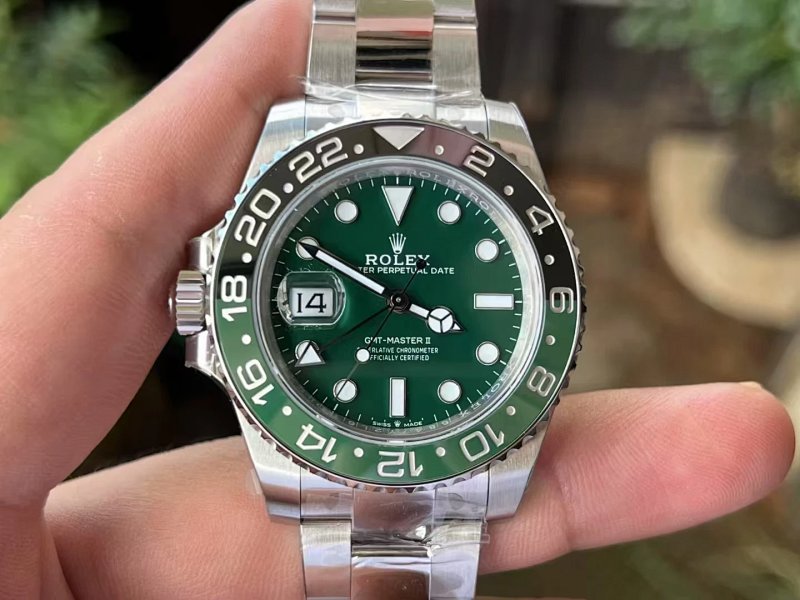 Rolex VS . M126729VTNR-0001. 72 .40mm Gmt