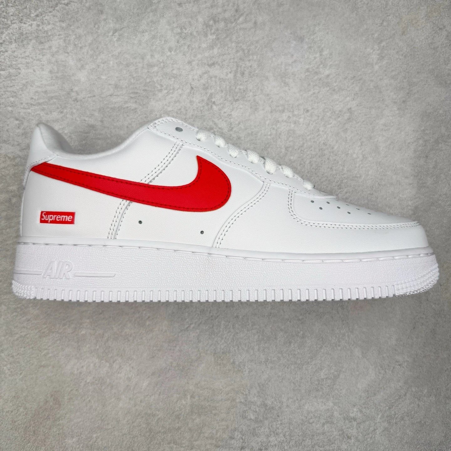 Supreme White/Red CU9225-101
