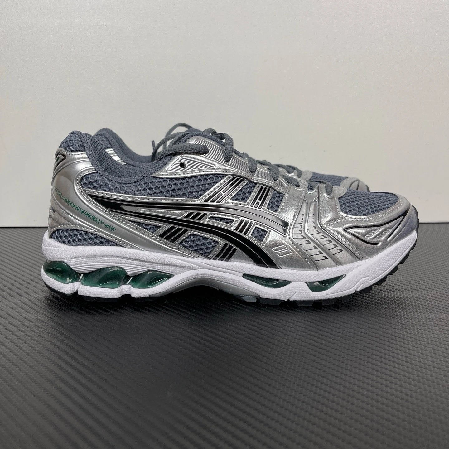 Silver Grey 1203A537-020