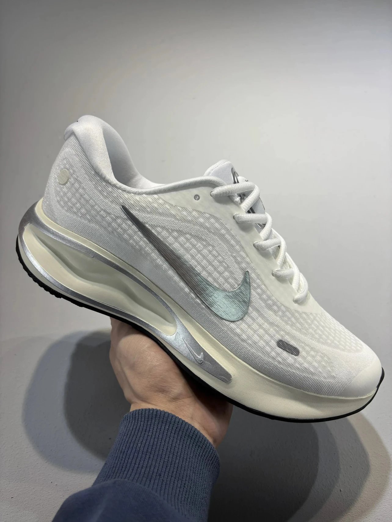 Nike Journey Run Low Top Running Shoe