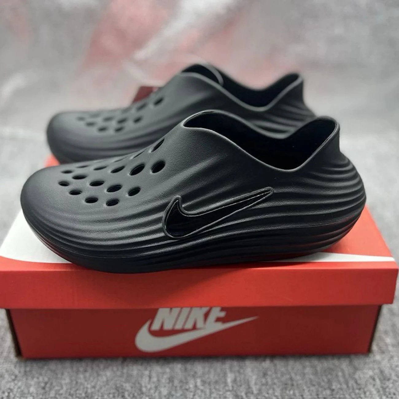 Nike ReactX Rejuven8 Green Strike Clog