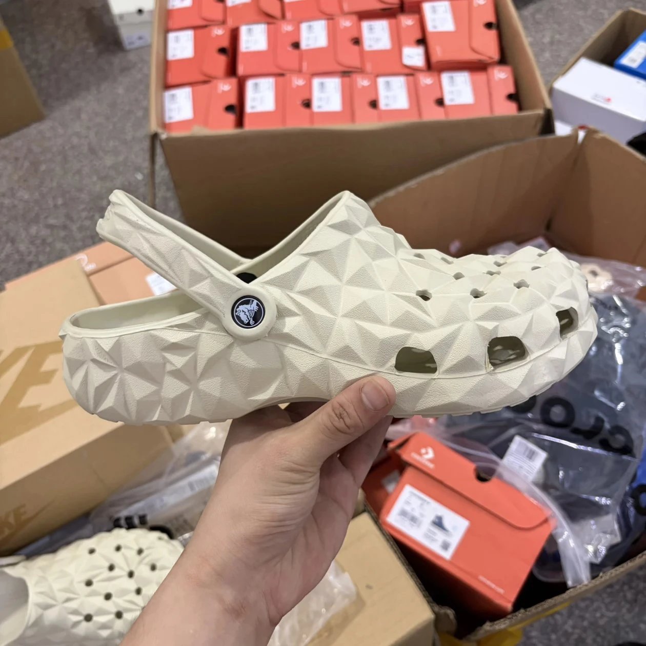 Crocs Durian Clog Unisex Beach Sandal