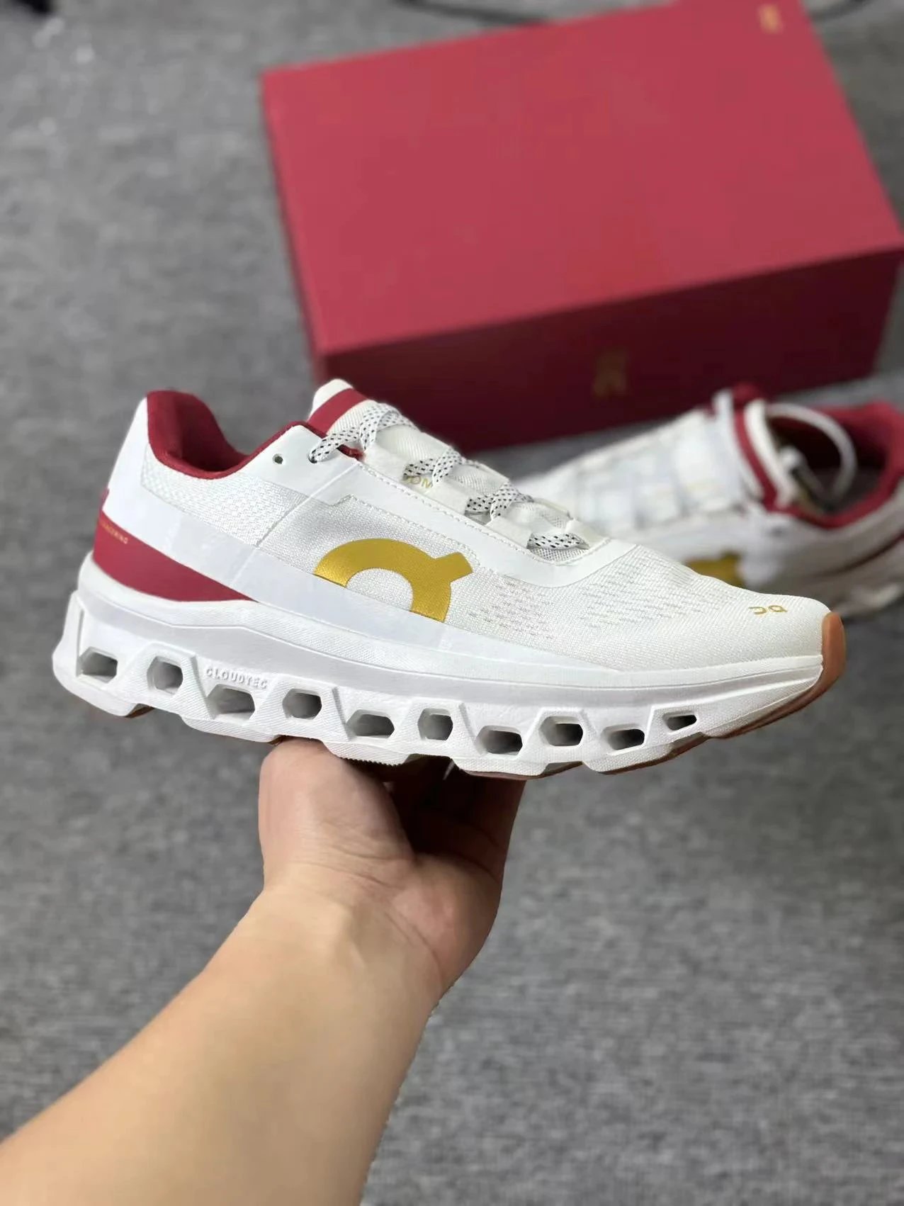 On Cloudmonster Low Top Running Shoe