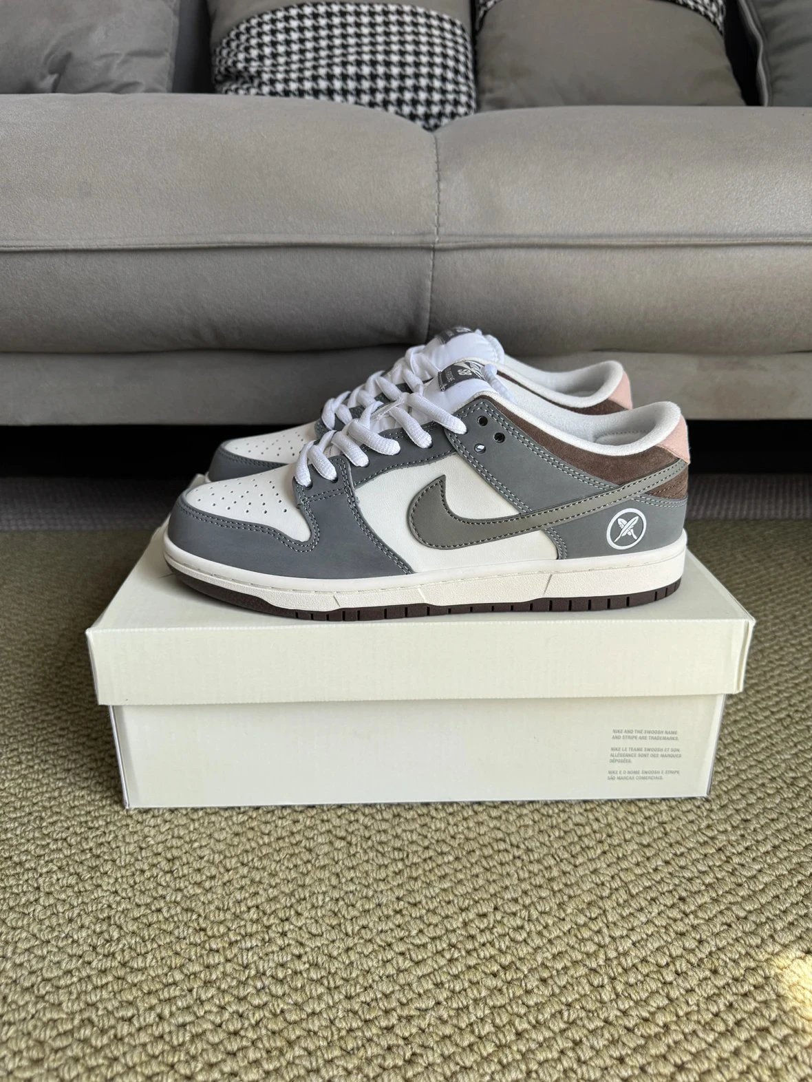 Nike Dunk SB Low Yuto Horigome Gray White