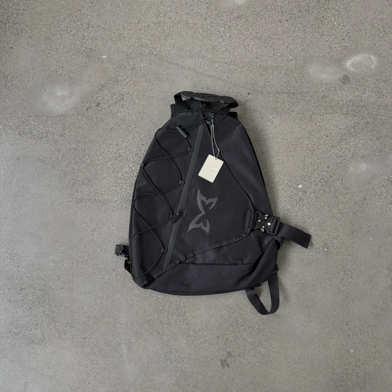 ME black metal buckle backpack