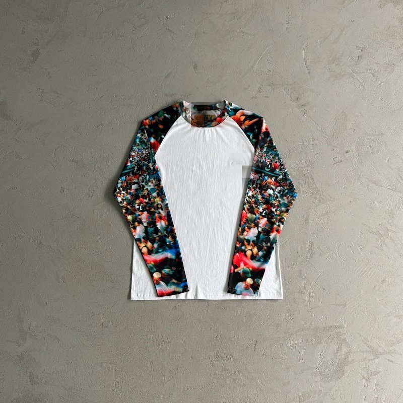 29¥  Crowd printed long sleeve tee