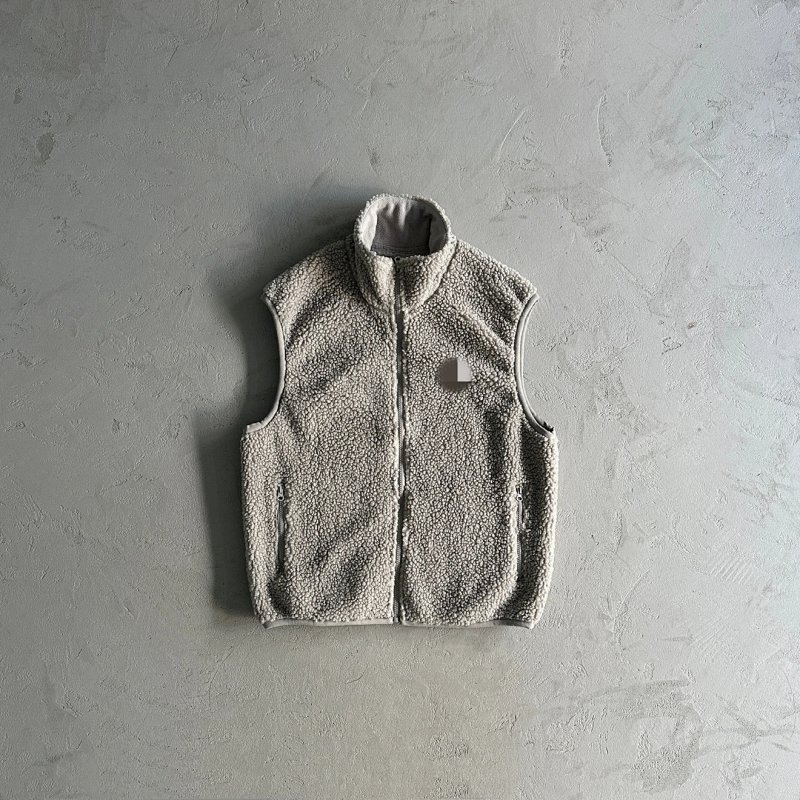 69¥ Sherpa Vest