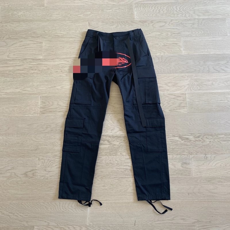 69¥  Corteiz black n with red logo cargos