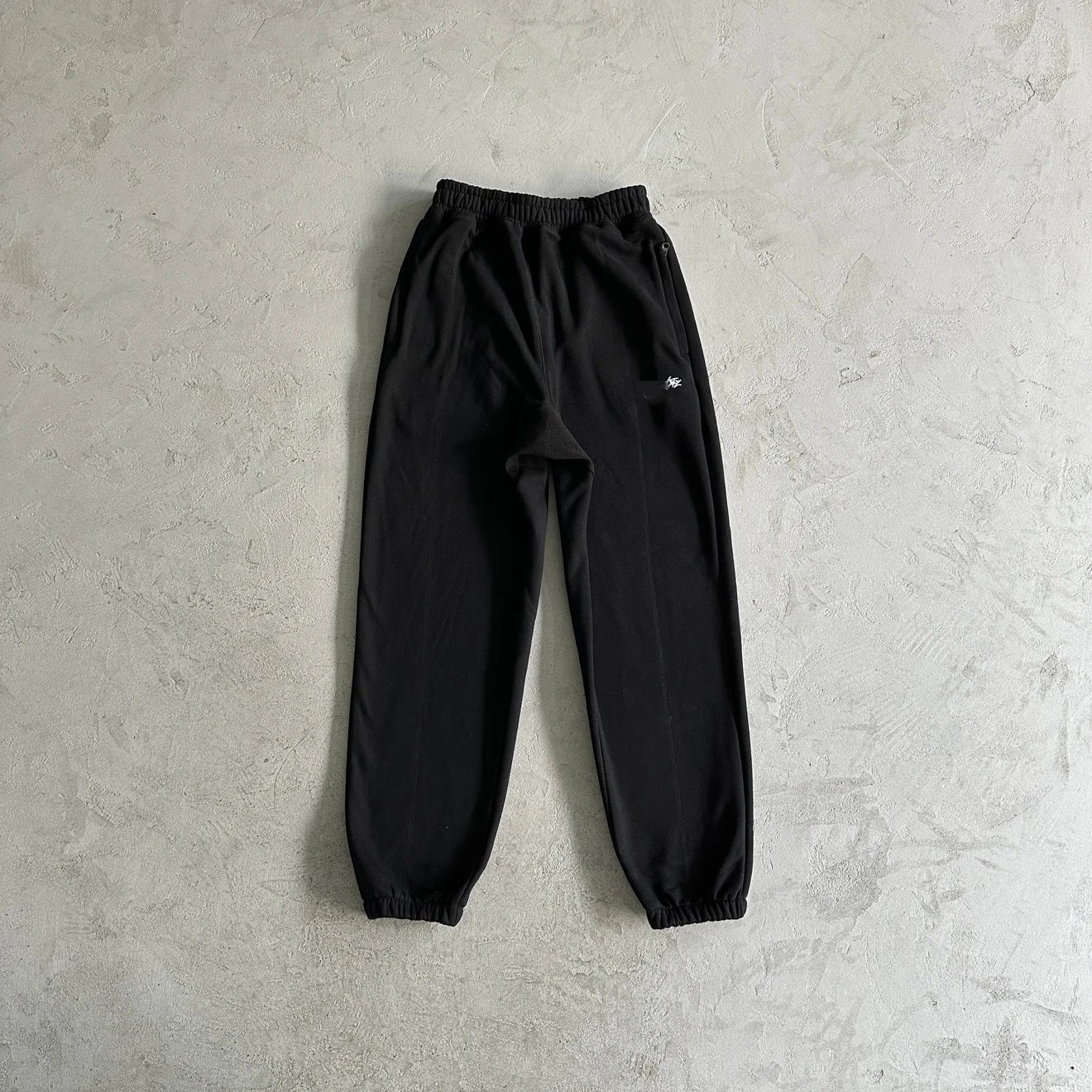 HMP Sanxing sweatpants