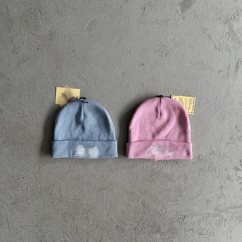 39¥ Demon Embroidered Beanie