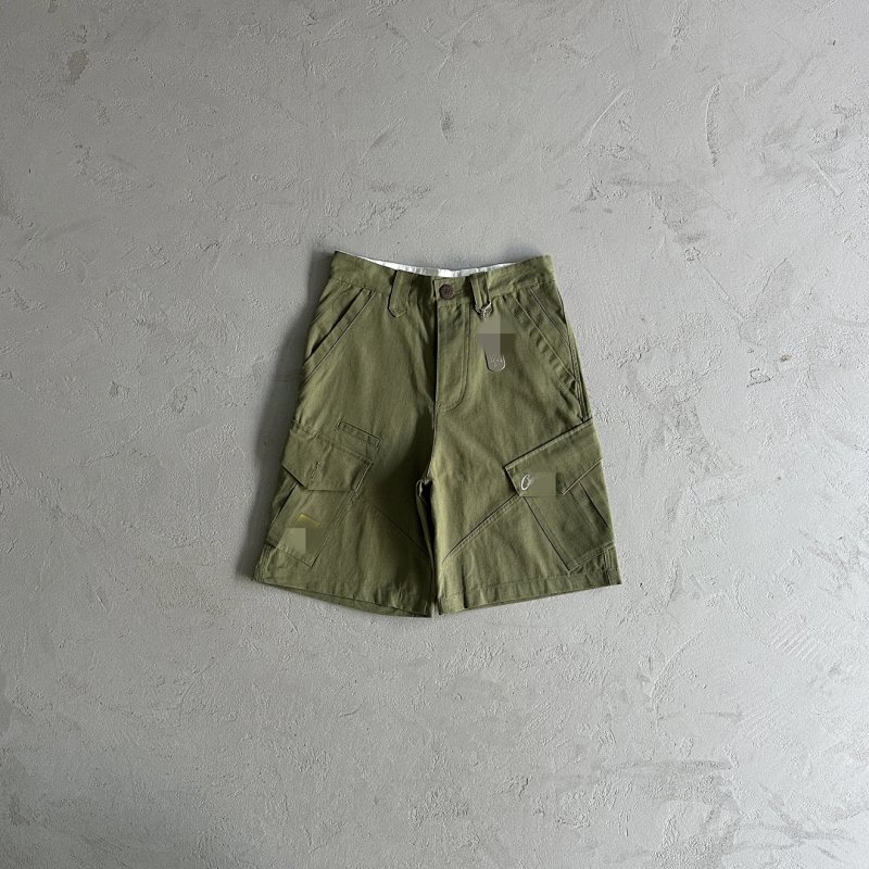 59¥Slant pocket green shorts