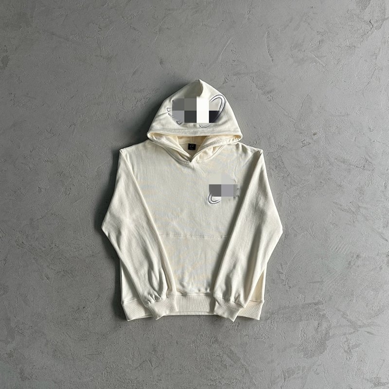 208¥ satin C-star applique suit