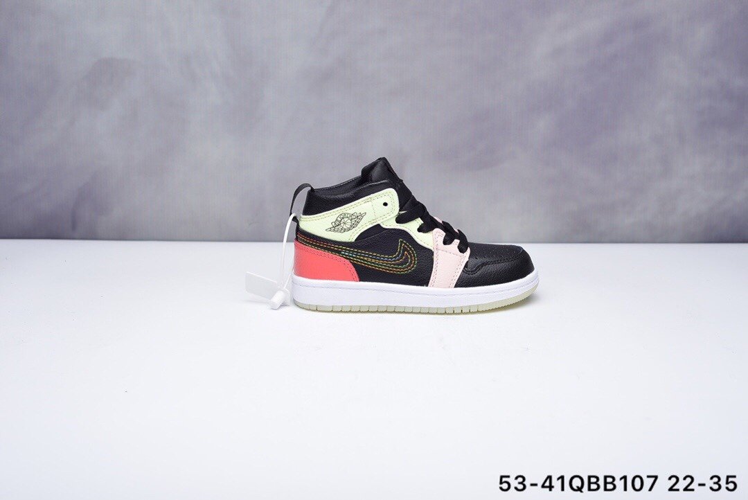 Black Pink 2076
