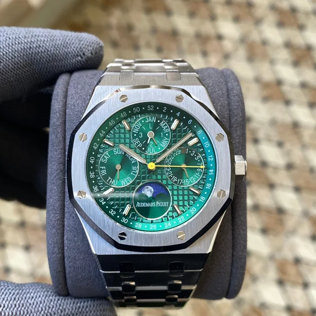 APS厂爱彼26574白壳41mm×10.5mm(图1)