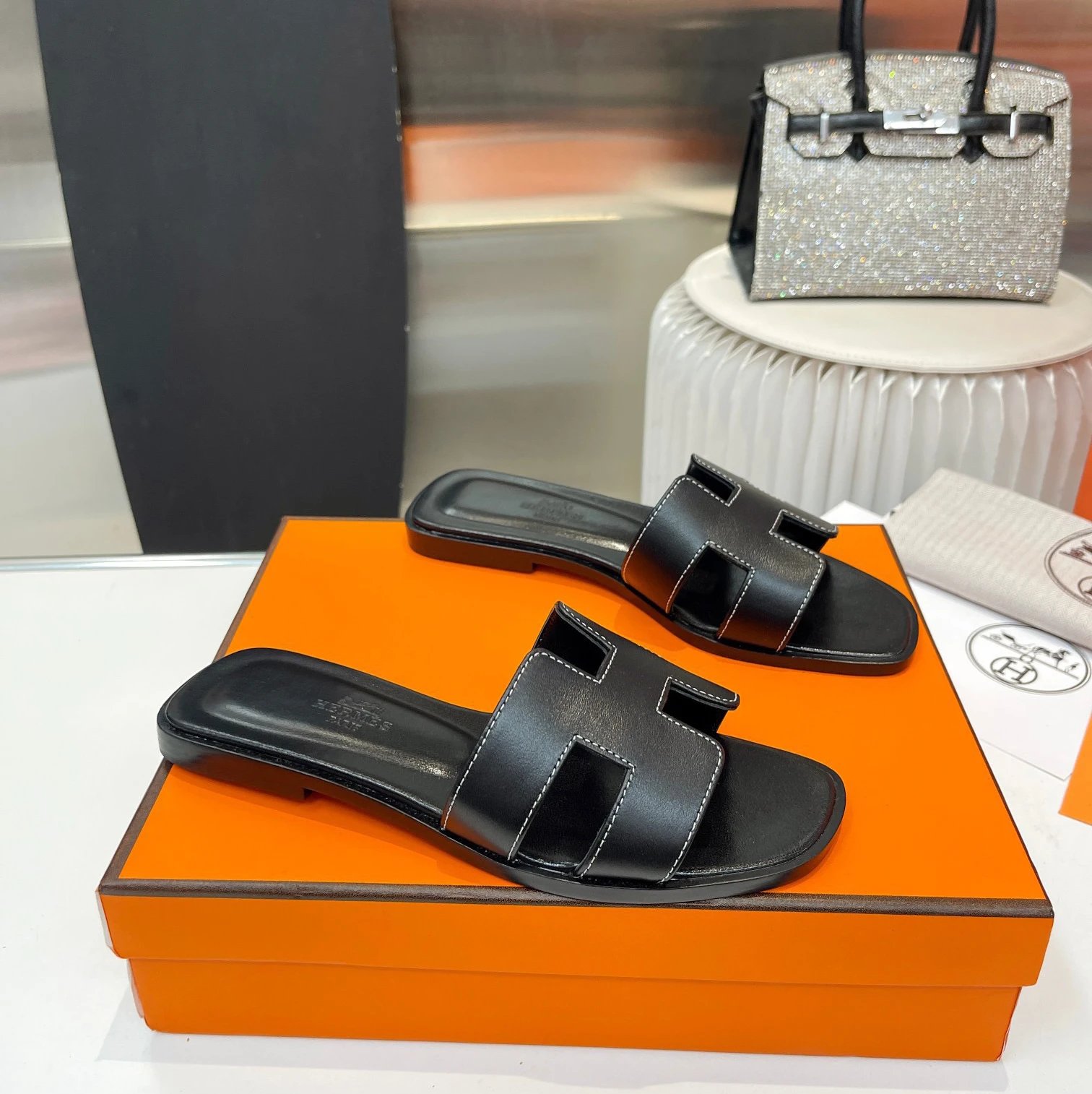 Hermès Slippers Oran H Slide Sandals — 18