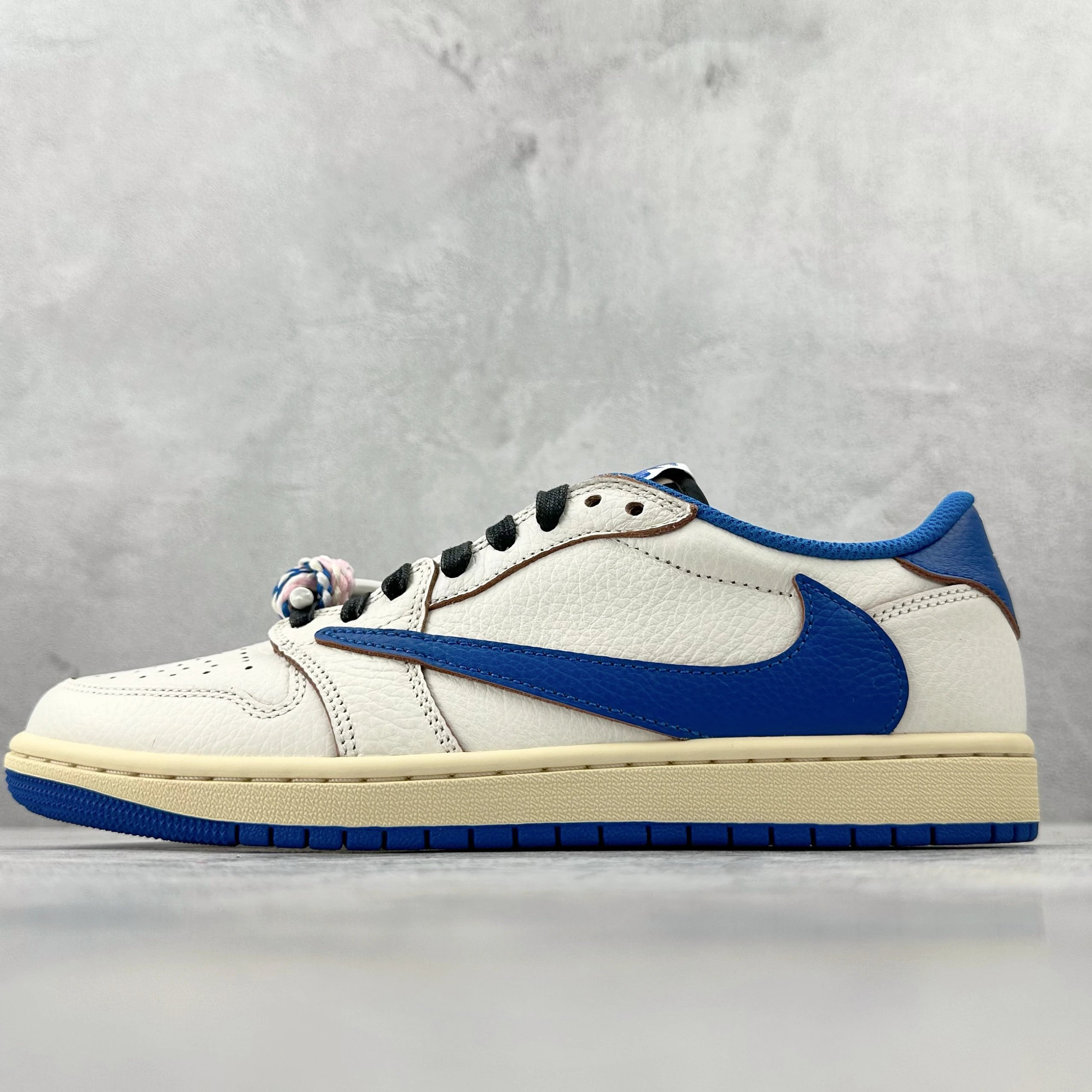 Nike Sneakers Air Jordan 1 Low OG SP Travis Scott — 12