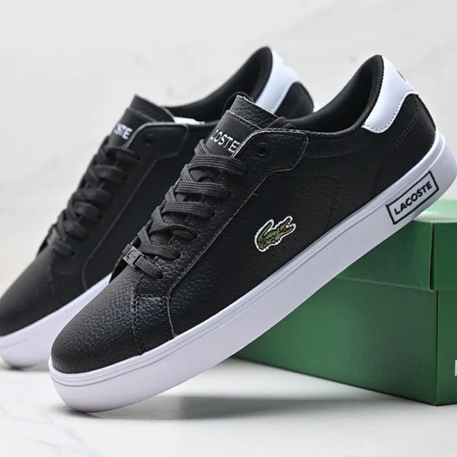 Lacoste Sneakers Low-top lace-up with crocodile side patch product detail image 5