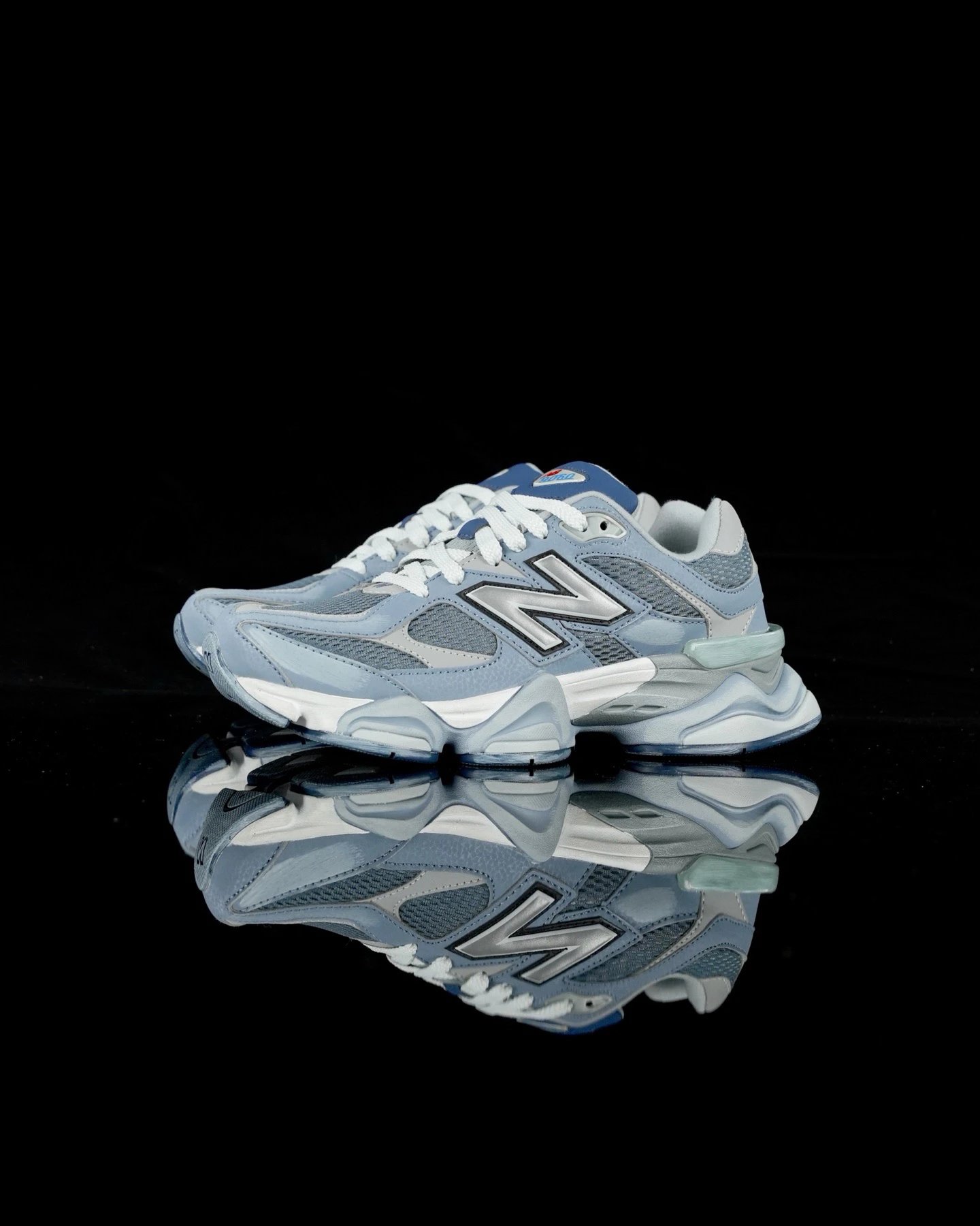 New Balance 9060 Light Gray and Cream Chunky Sneakers - 10