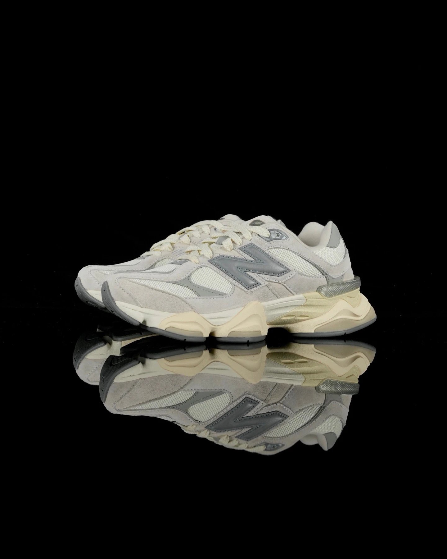 New Balance 9060 Light Gray and Cream Chunky Sneakers - 9