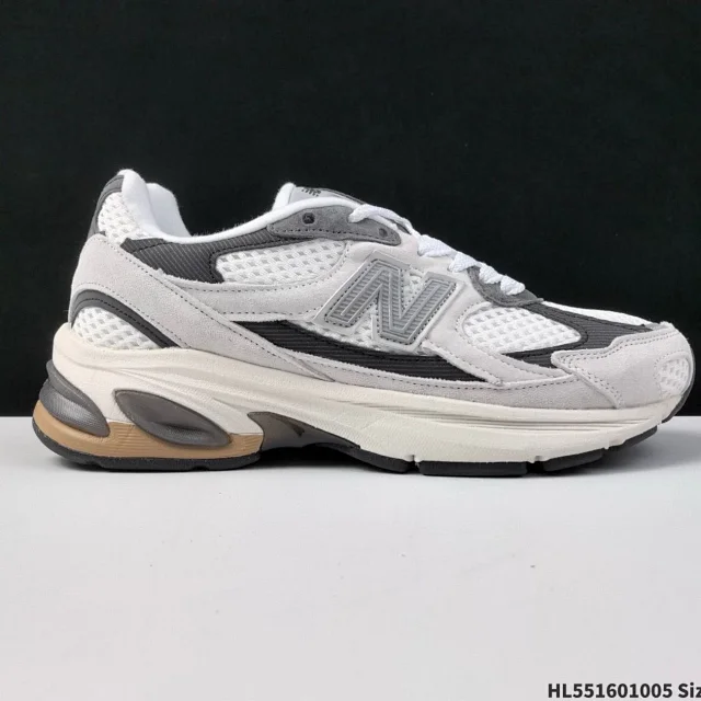 New Balance Sneakers Mesh Panel product detail image 4