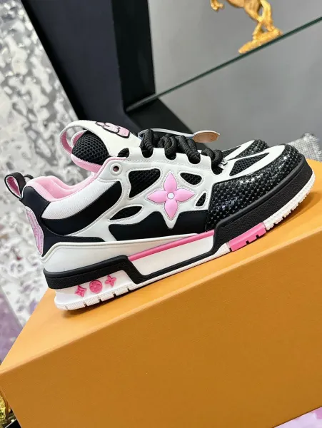 Louis Vuitton Archlight Pink Sneakers - 9