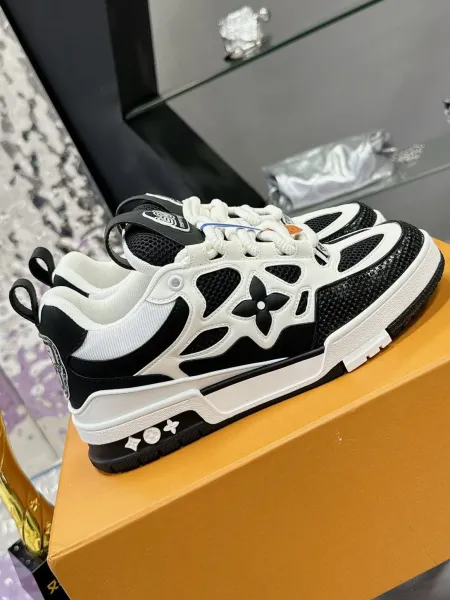 Louis Vuitton Archlight Pink Sneakers - 3