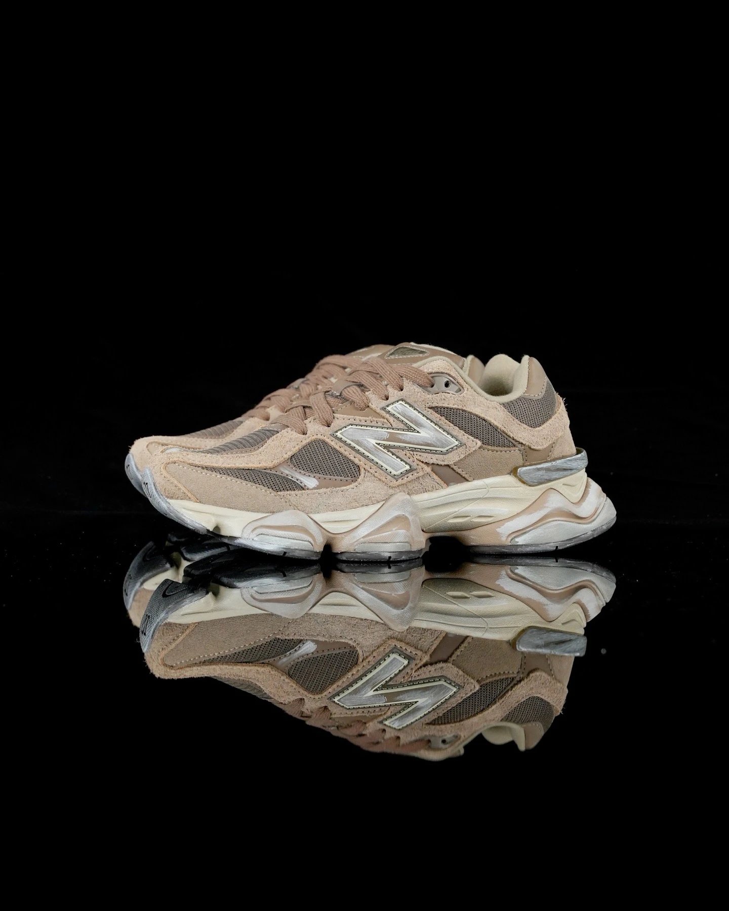 New Balance 9060 Light Gray and Cream Chunky Sneakers - 14