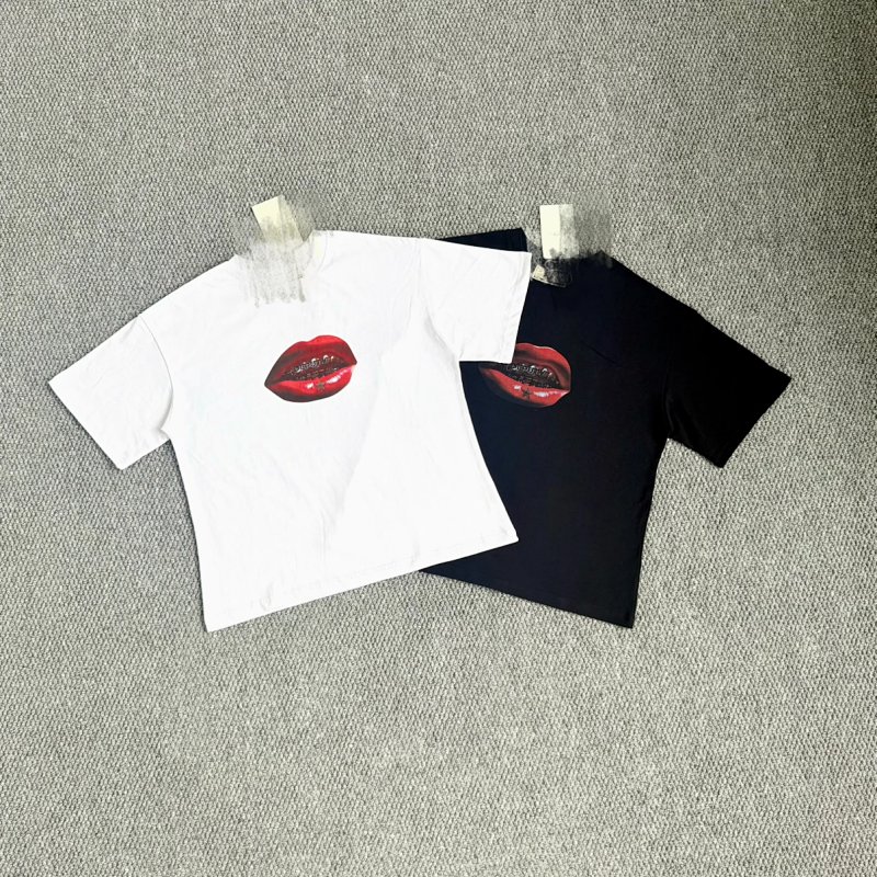 （Depu…Lip T-Shirt ｜Black｜white）