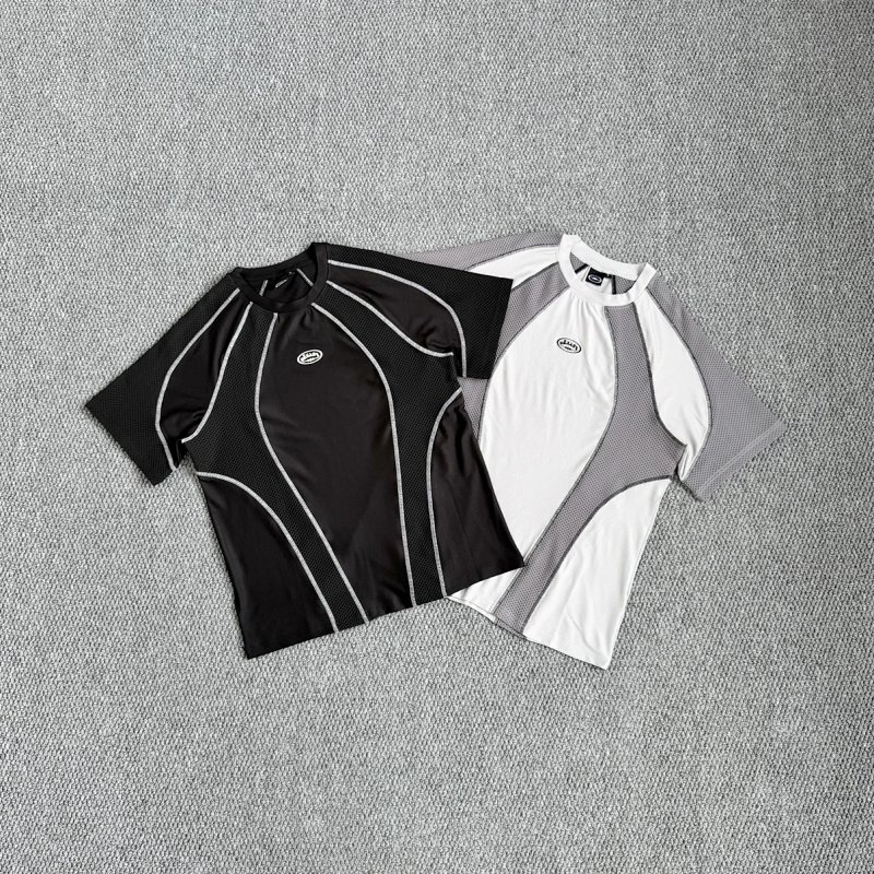 (Divin… Tech Lines T-Shirt|Black|Grey)