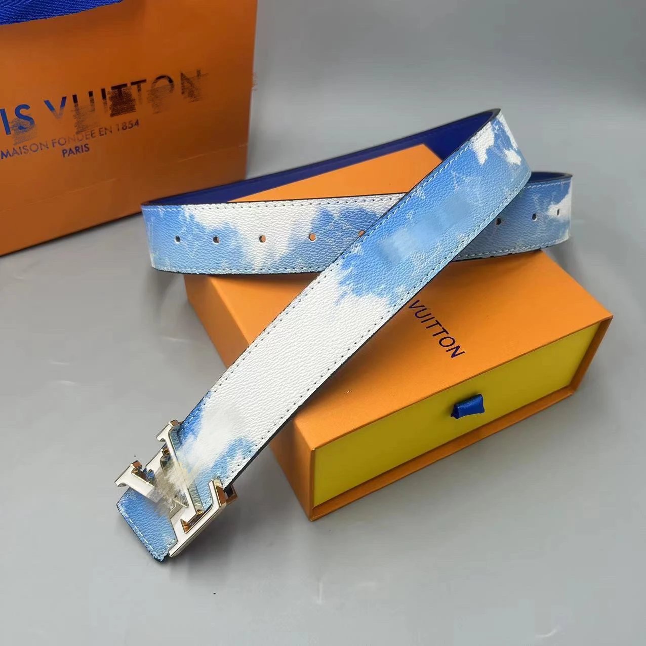 blue white buckle 2